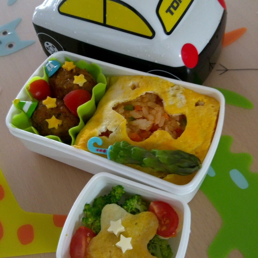 飛行機オムライス