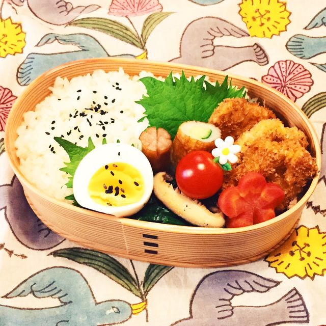 ひとくちカツ弁当