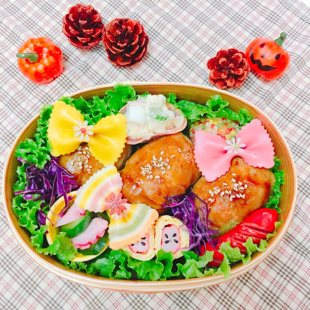 肉巻きおにぎり弁当