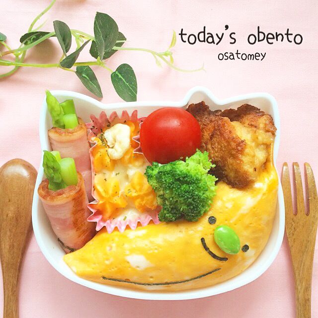 バナナは入ってません！バナナ型オムライスのお弁当