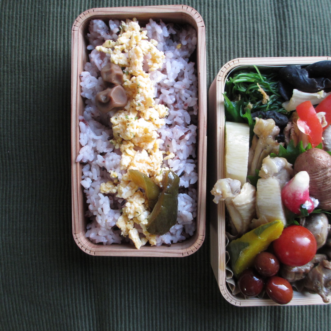 チキンスペアリブ黒酢煮弁当