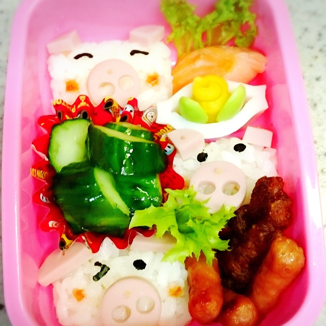 ぶたさんおにぎり弁当