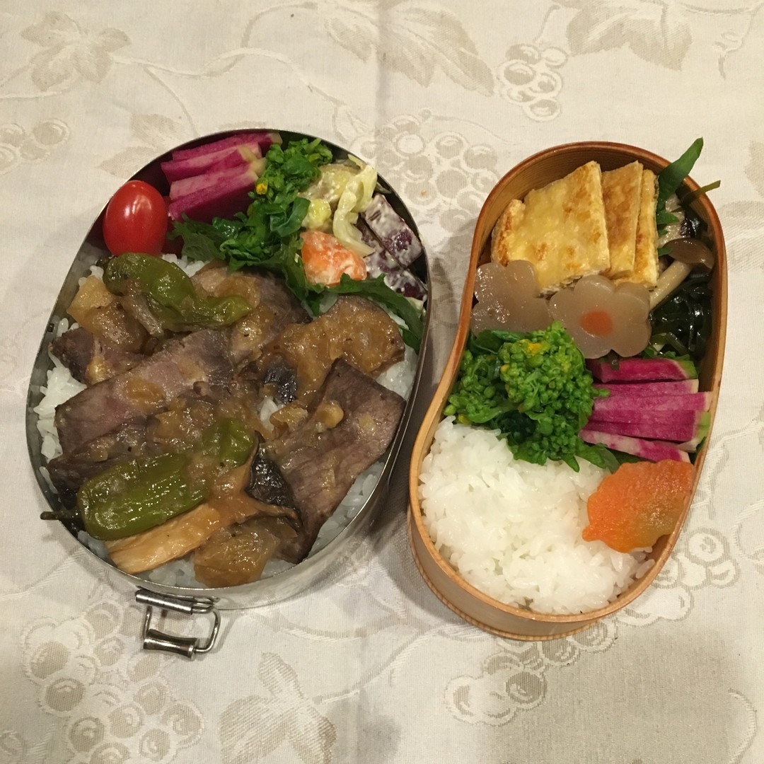 ステーキ丼とゆるベジ弁当