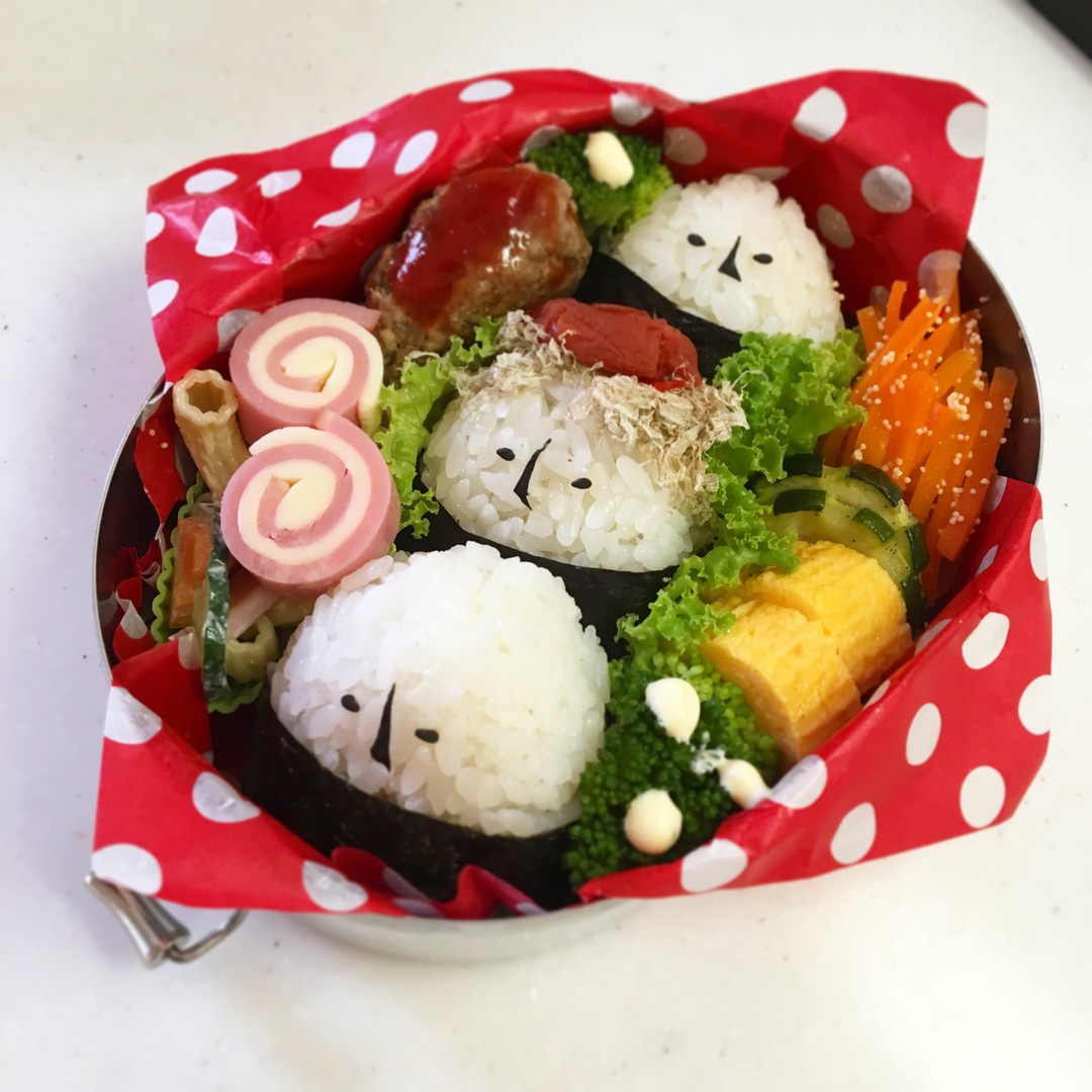 おにぎり弁当