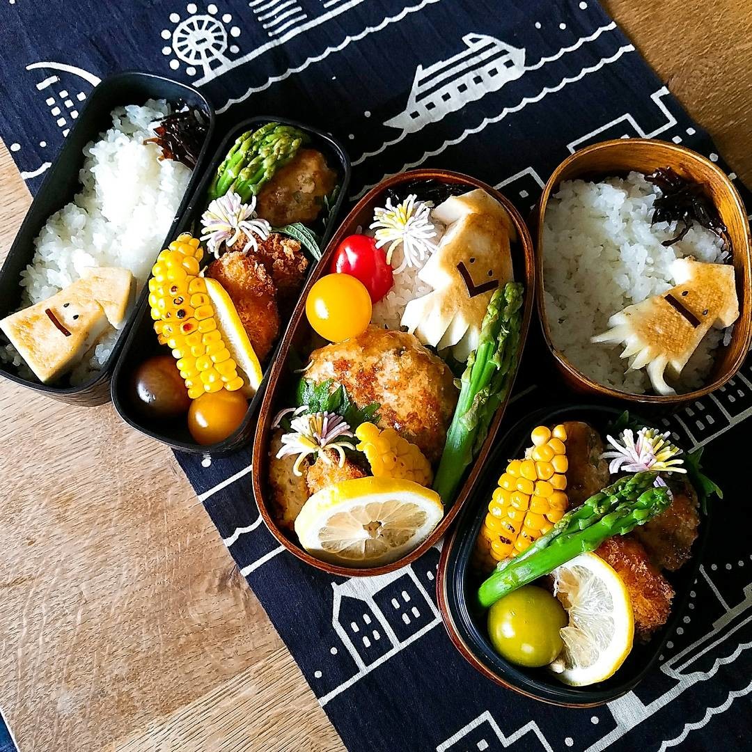 でっかいつくねバーグのお弁当