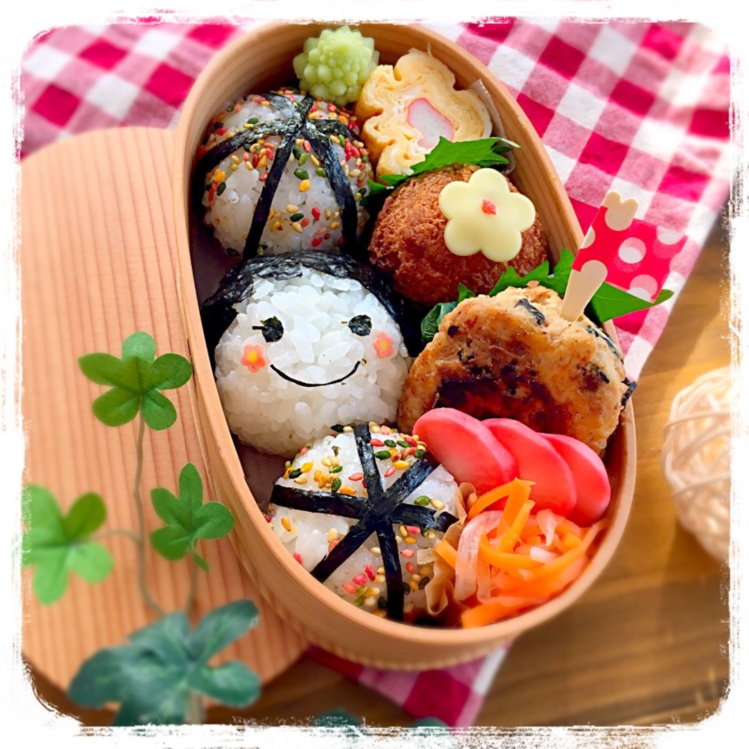 ごしきごまのおにぎり