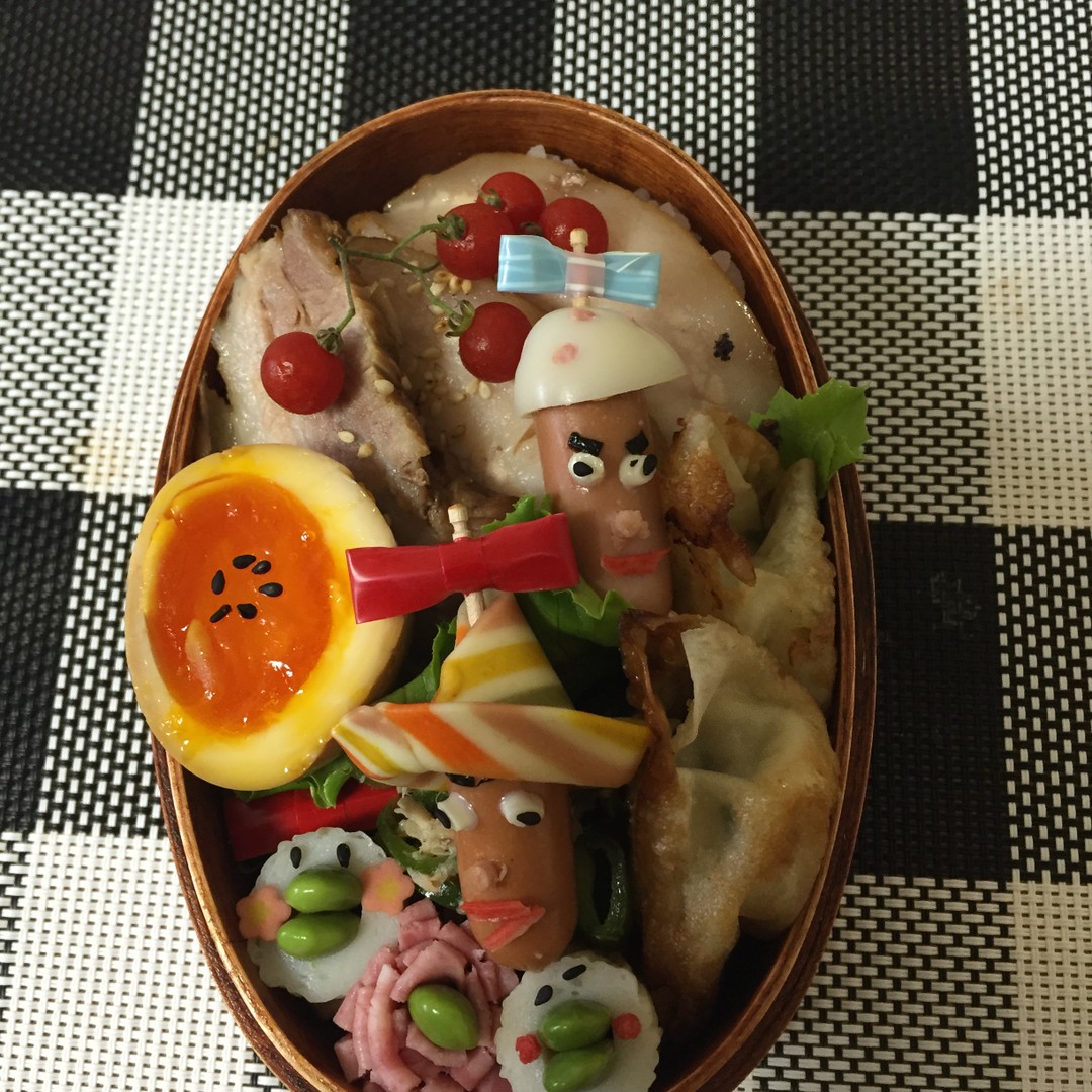 チャーシュー丼弁当