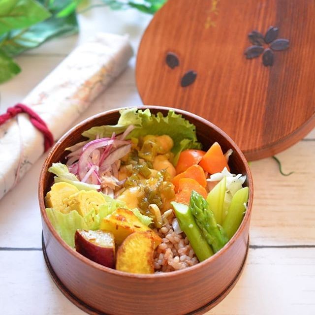 油淋鶏と出汁巻き卵のお弁当
