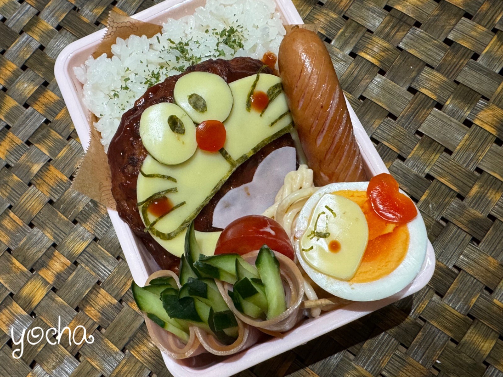 ドラえもん＆ドラマちゃんハンバーグ弁当