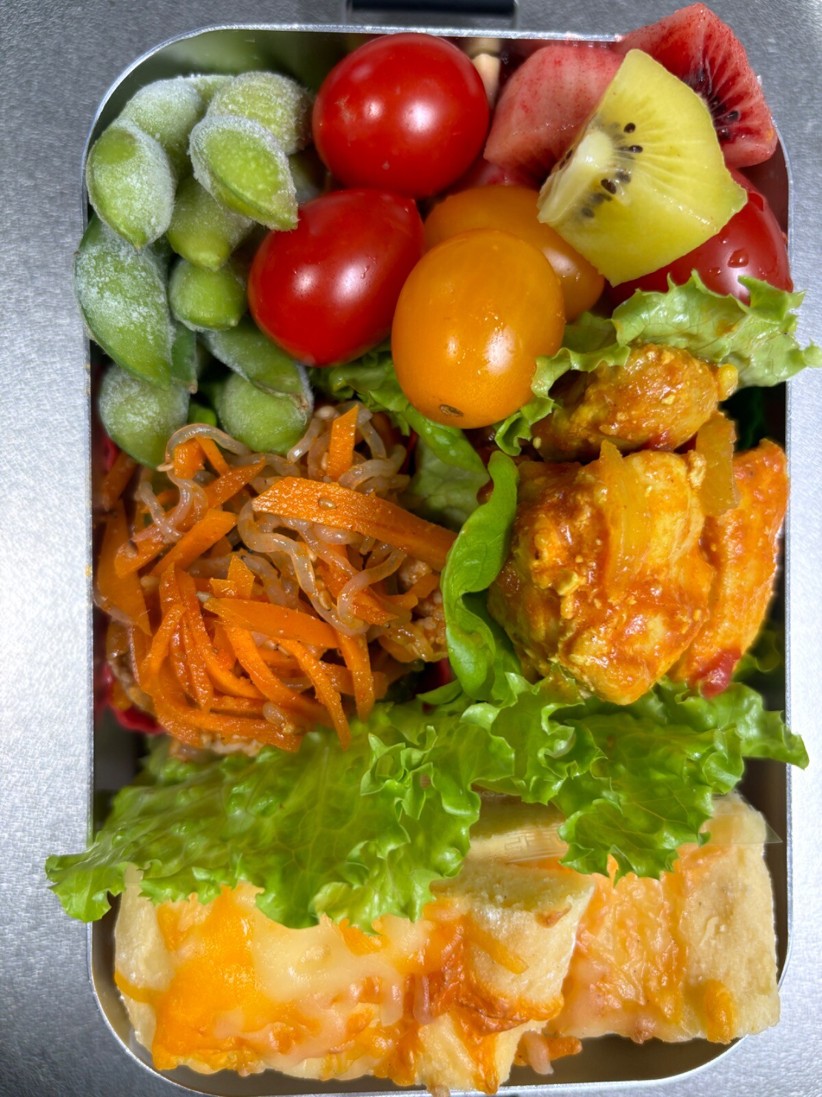 タンドリーチキンとおからチーズナン弁当