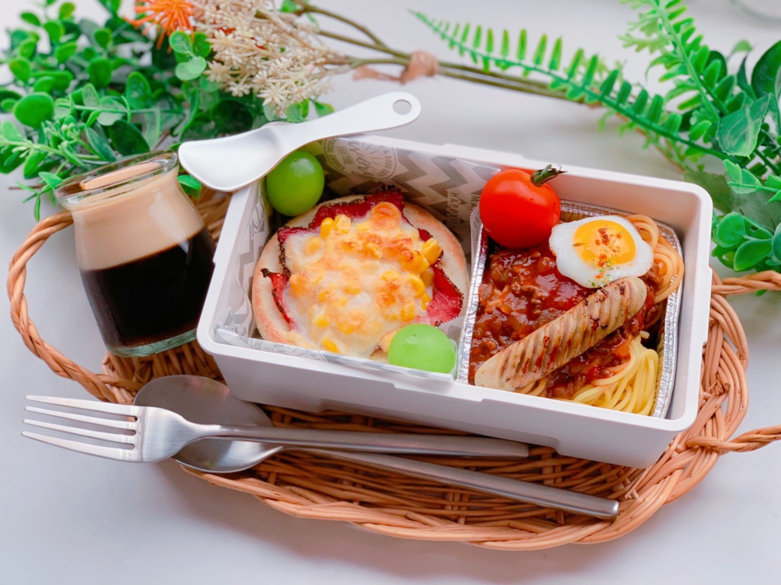 イングリッシュマフィンのボートパンとPasta弁当