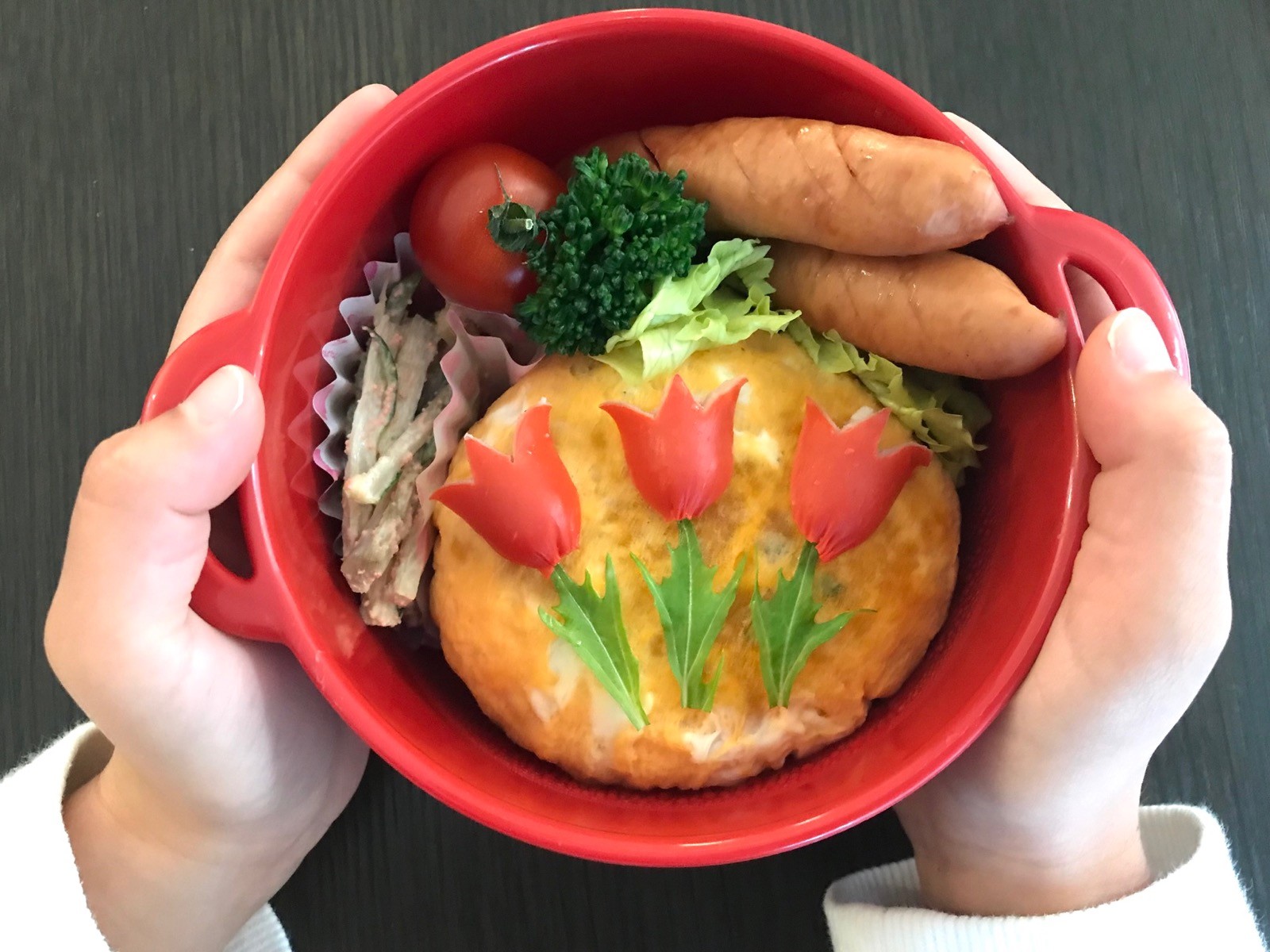 春ですよ！チューリップ弁当