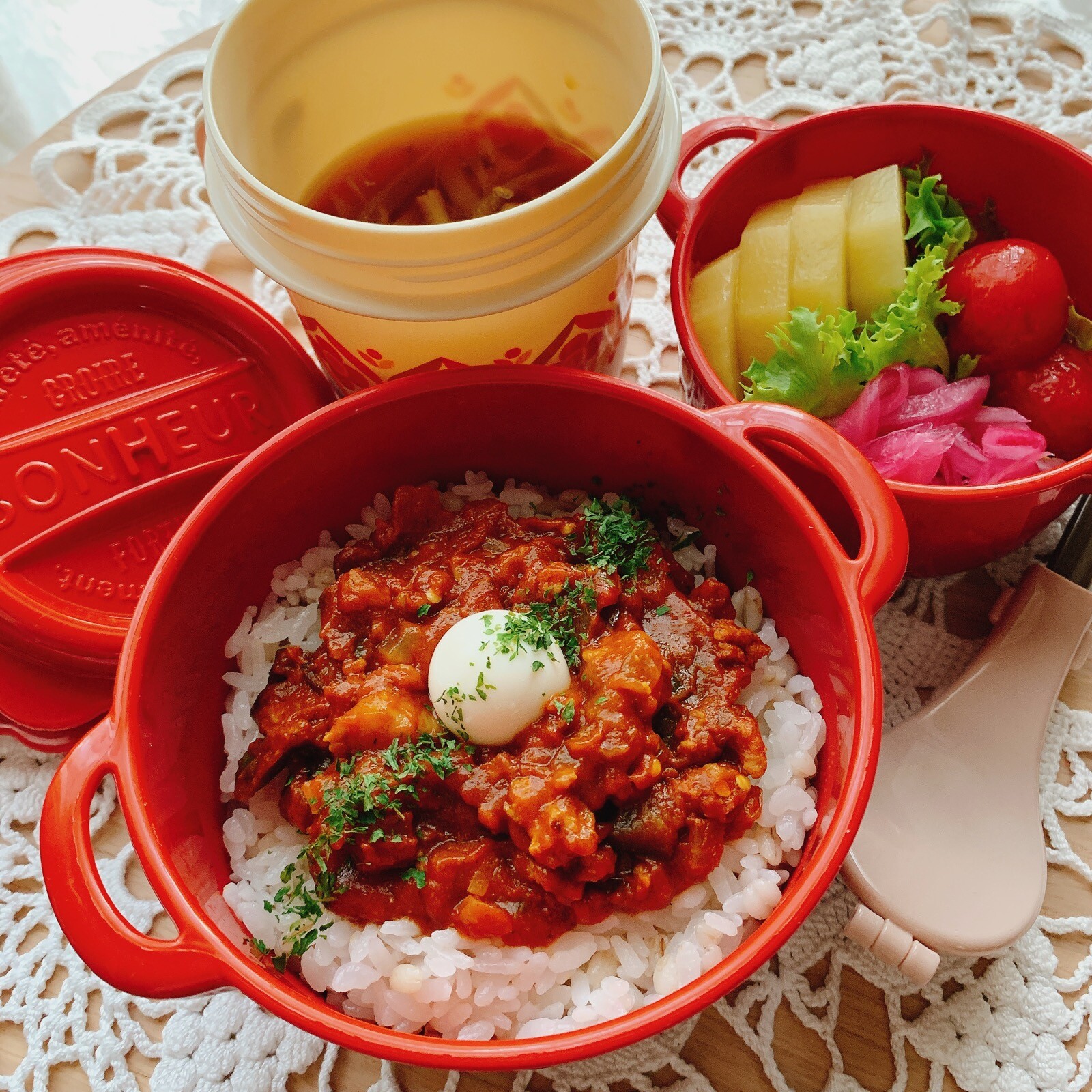 トマトキーマカレー弁当
