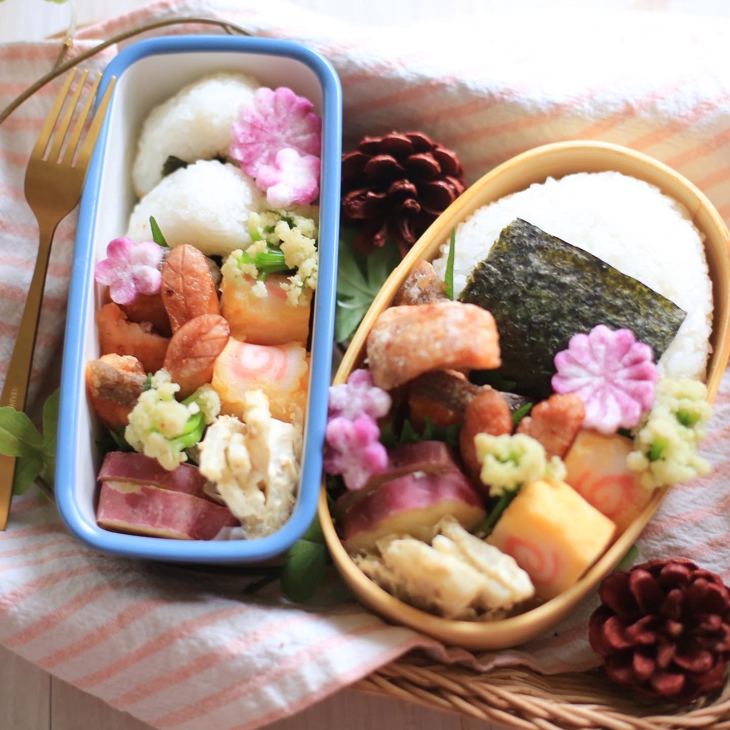 おにぎりと鮭の竜田揚げ弁当