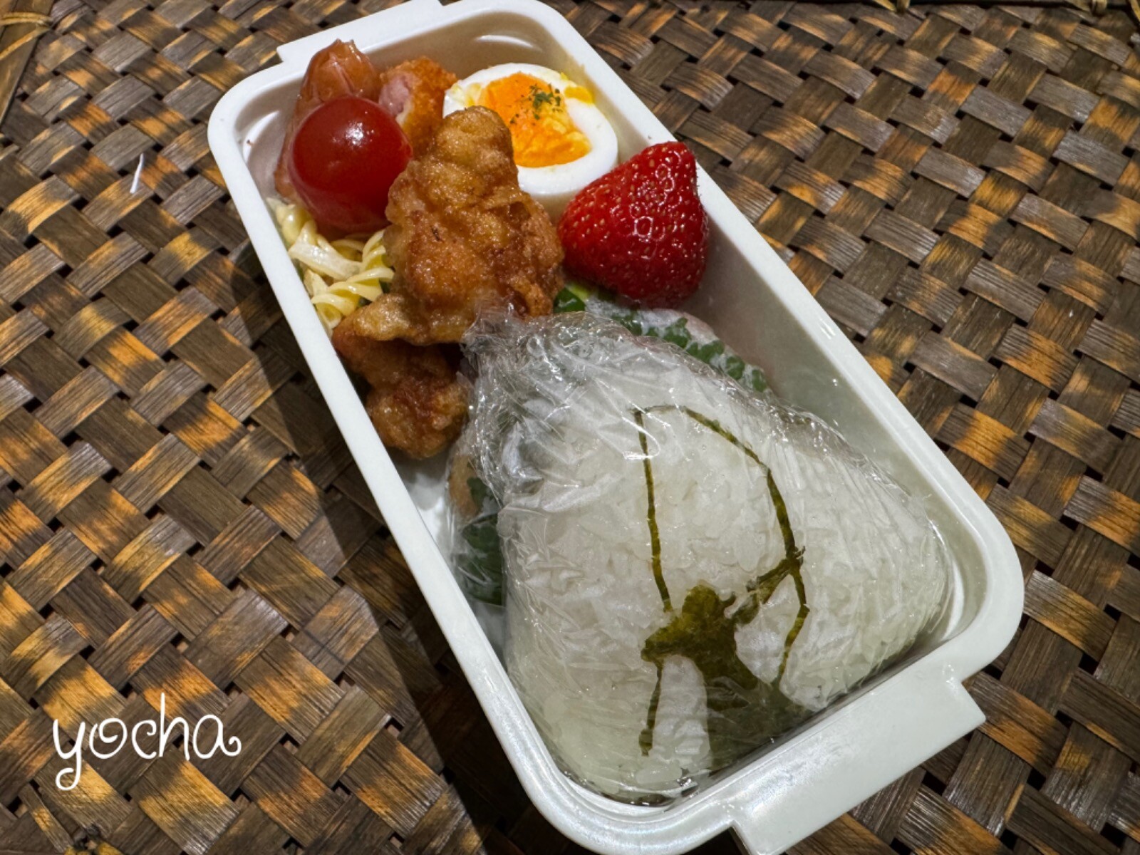 弓道女子おむすび弁当