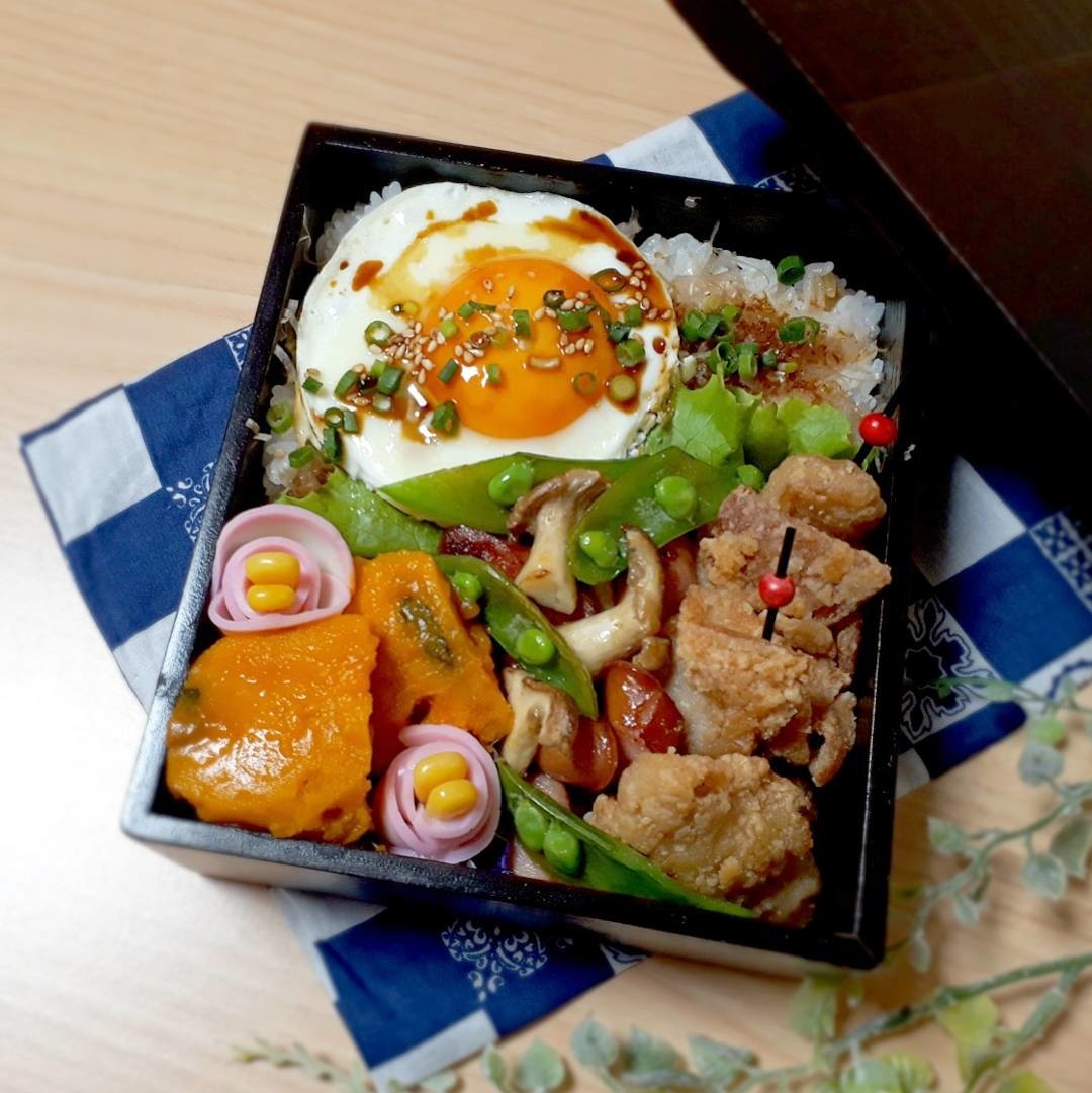 唐揚げ月見弁当⭐