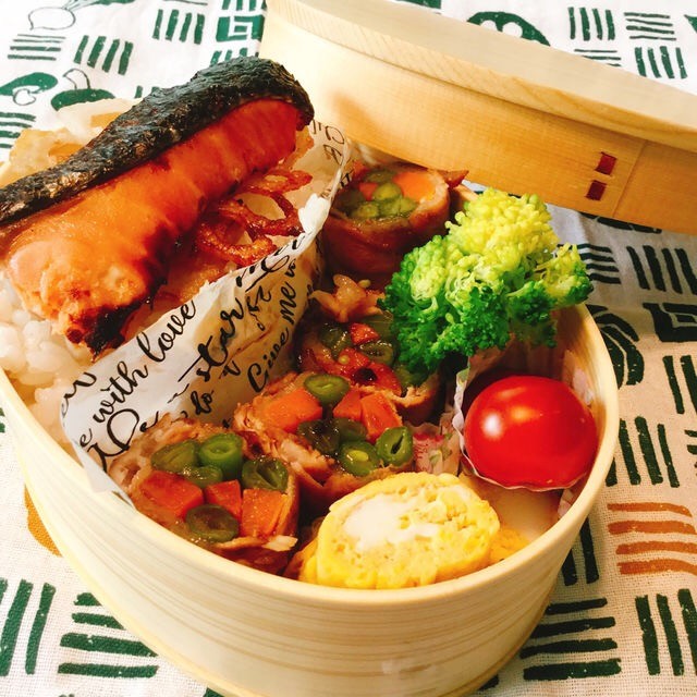 シャケ弁