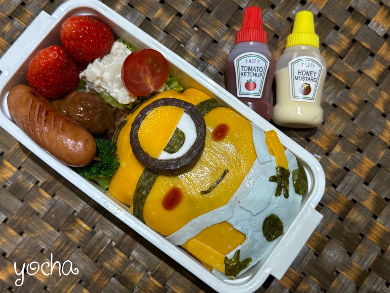 スチュアートのオムそば弁当