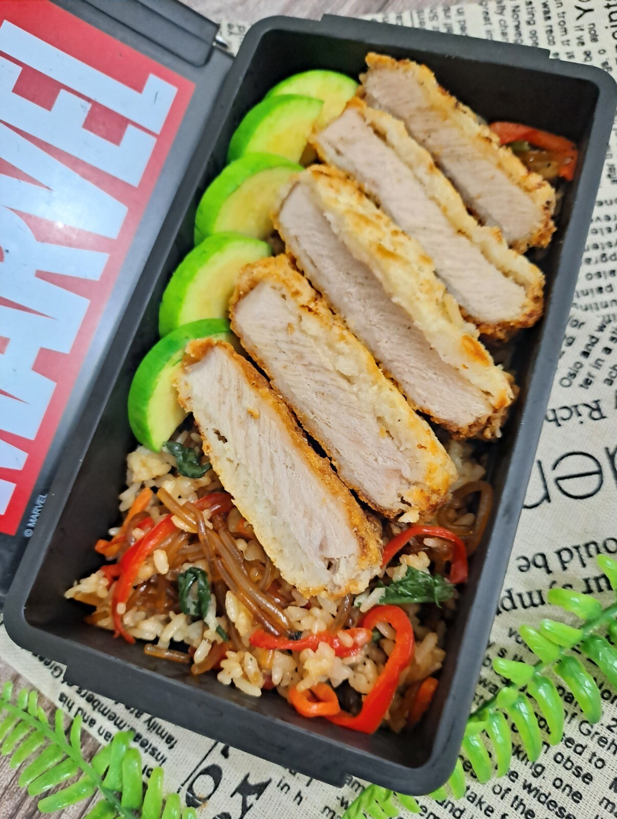 厚嫩豬排.韓式拌飯