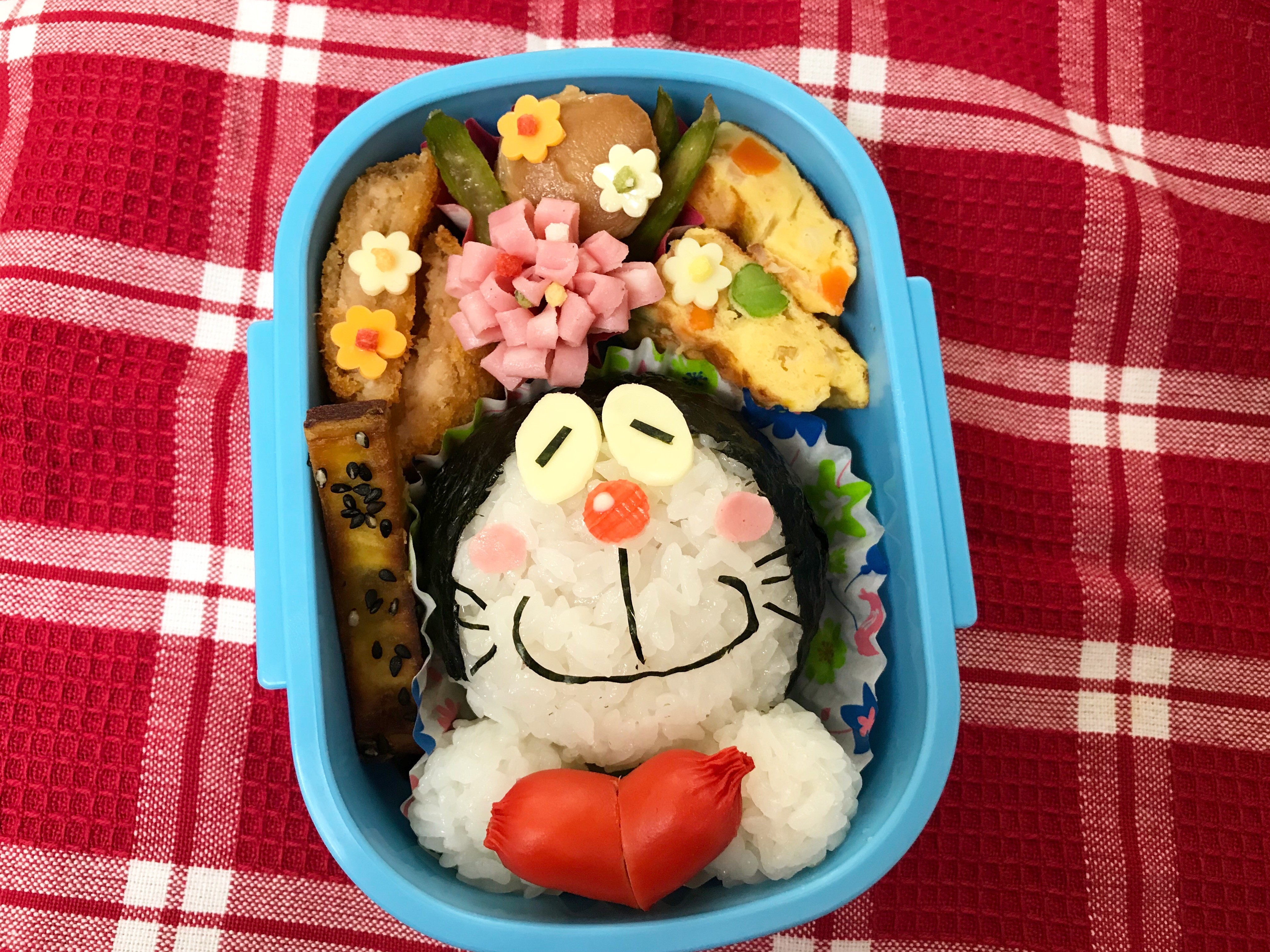 ドラえもんバレンタイン弁当