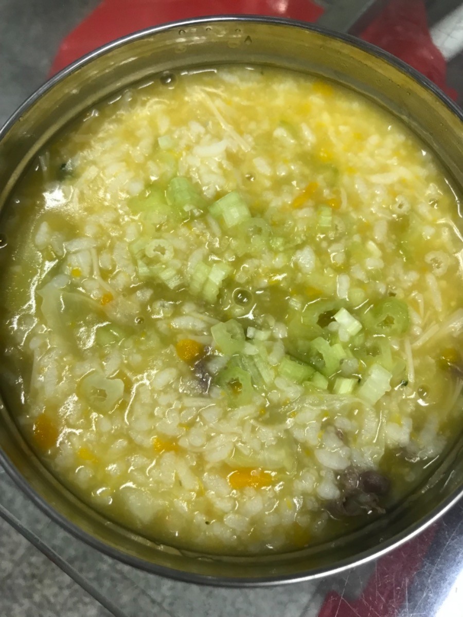 南瓜高麗菜牛肉粥