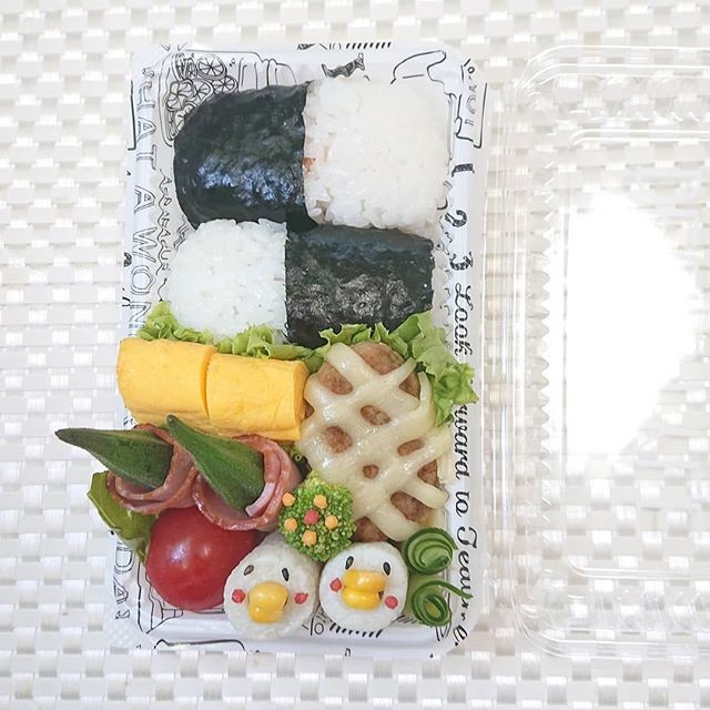 使い捨て容器弁当