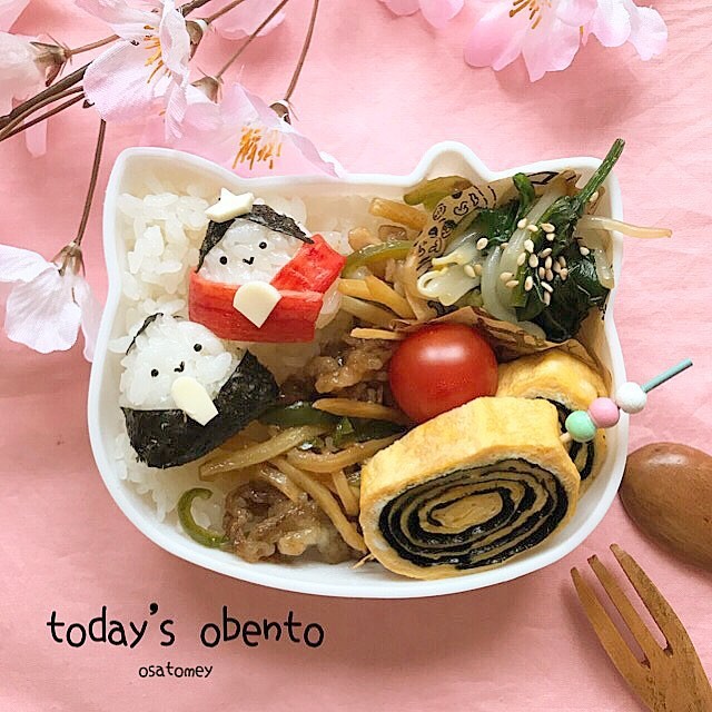 おひなさまのミニおにぎり弁当
