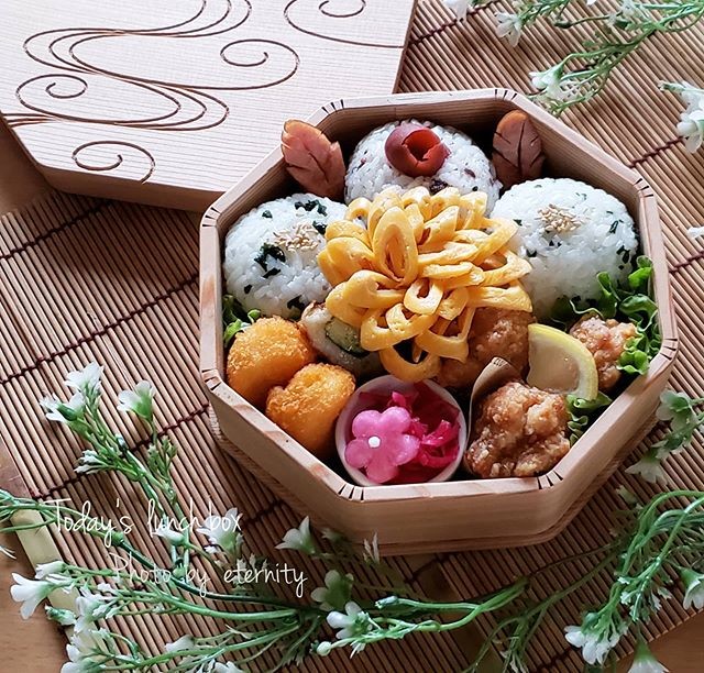 おにぎり弁当