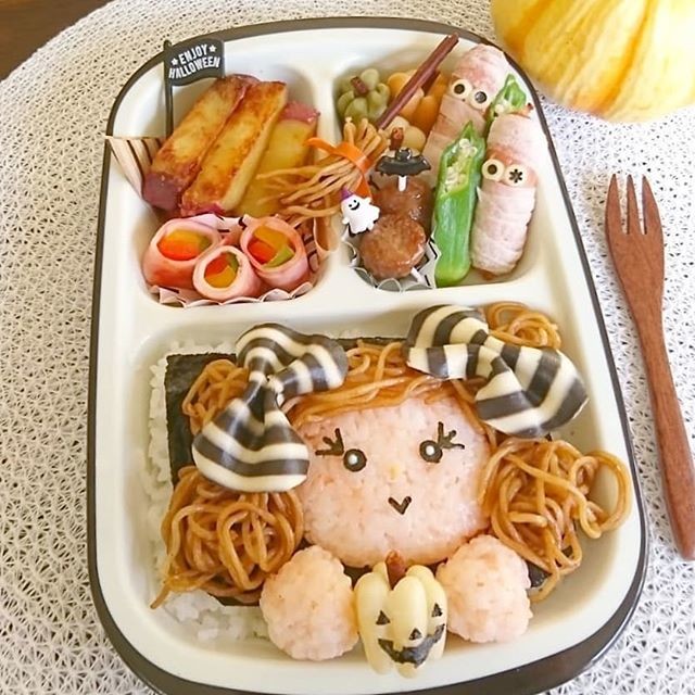 楽弁当箱でハロウィン弁当