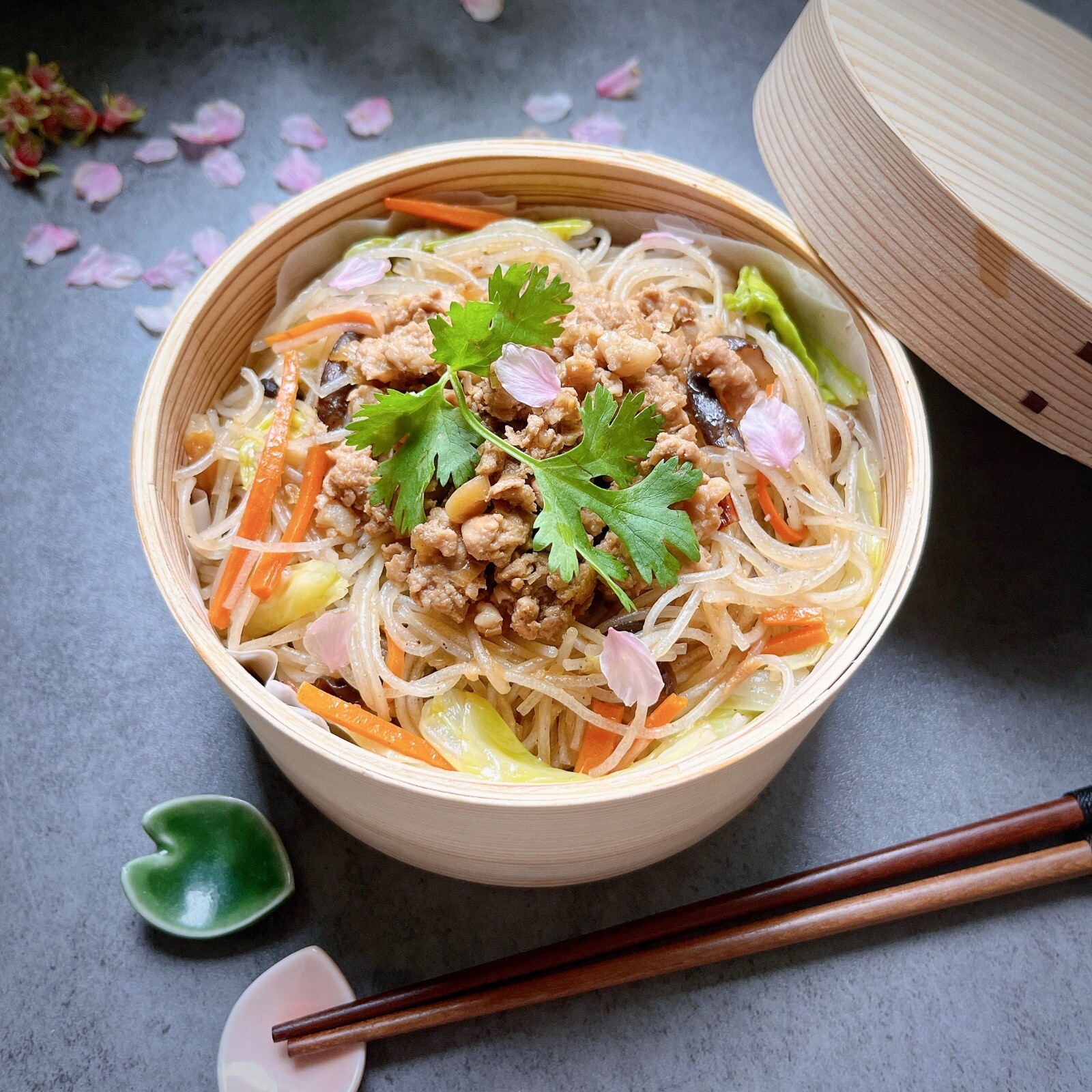 肉燥米粉