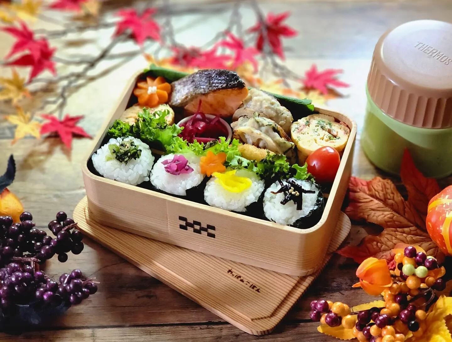 縦俵むすび弁当