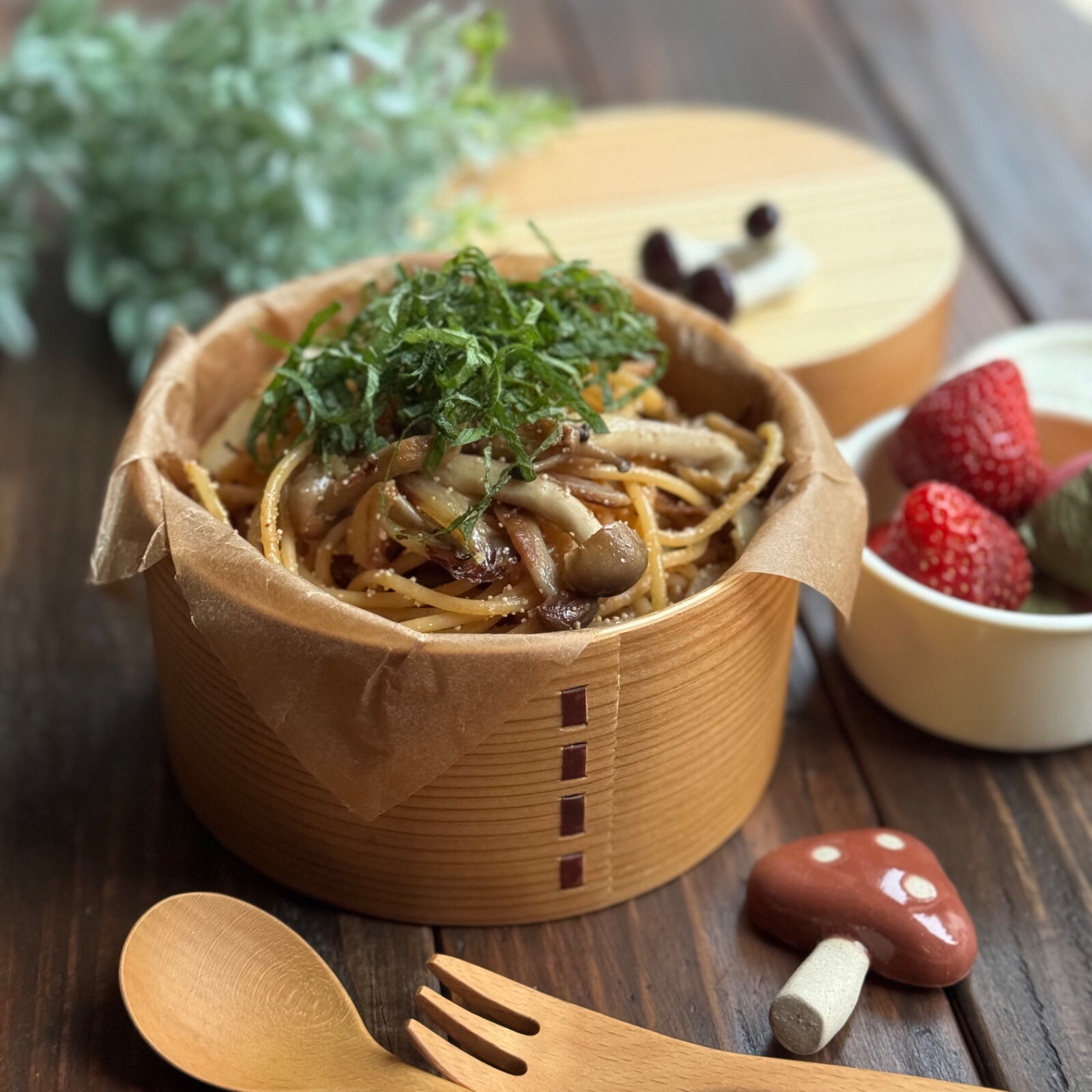 明太子としめじのバター醤油パスタ