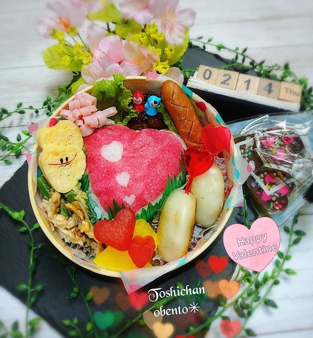 ハートおにぎりバレンタイン弁当