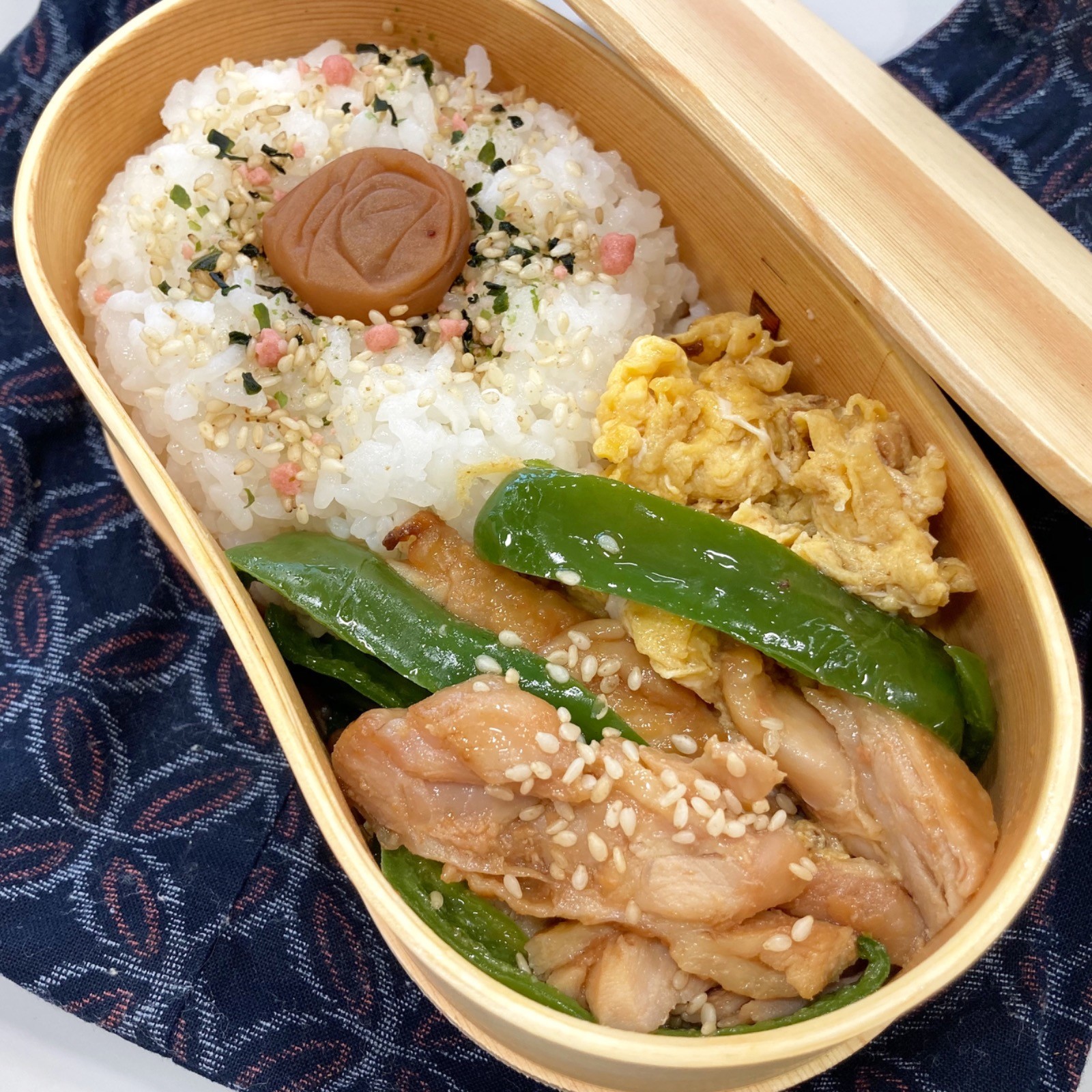 鶏ピーマン
