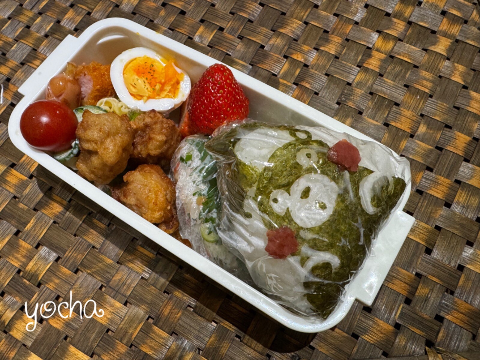くまモンおむすび弁当