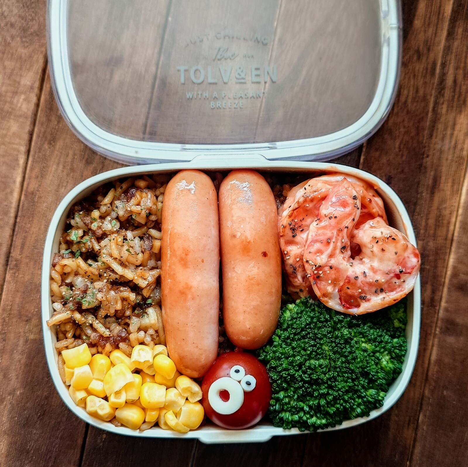 漢の…次女用🍱いろいろ乗っけたそばめし弁当