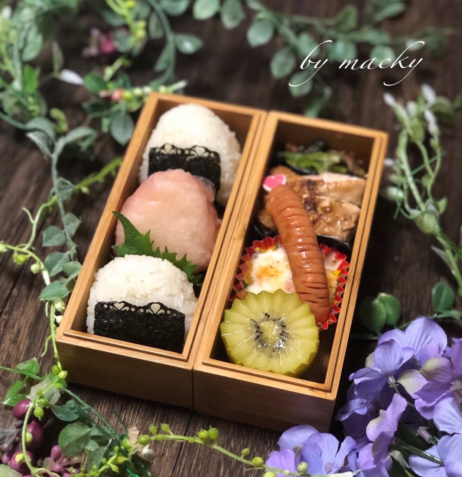 レースおにぎり弁当