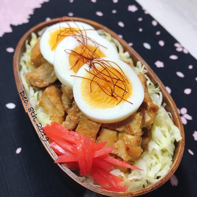 豚肉厚揚げピリ辛丼弁当