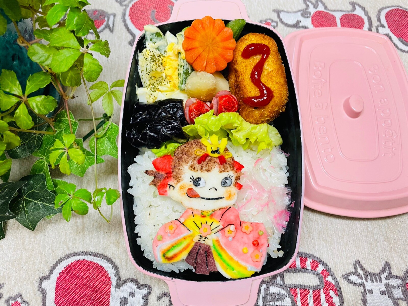 ペコちゃんお雛様弁当