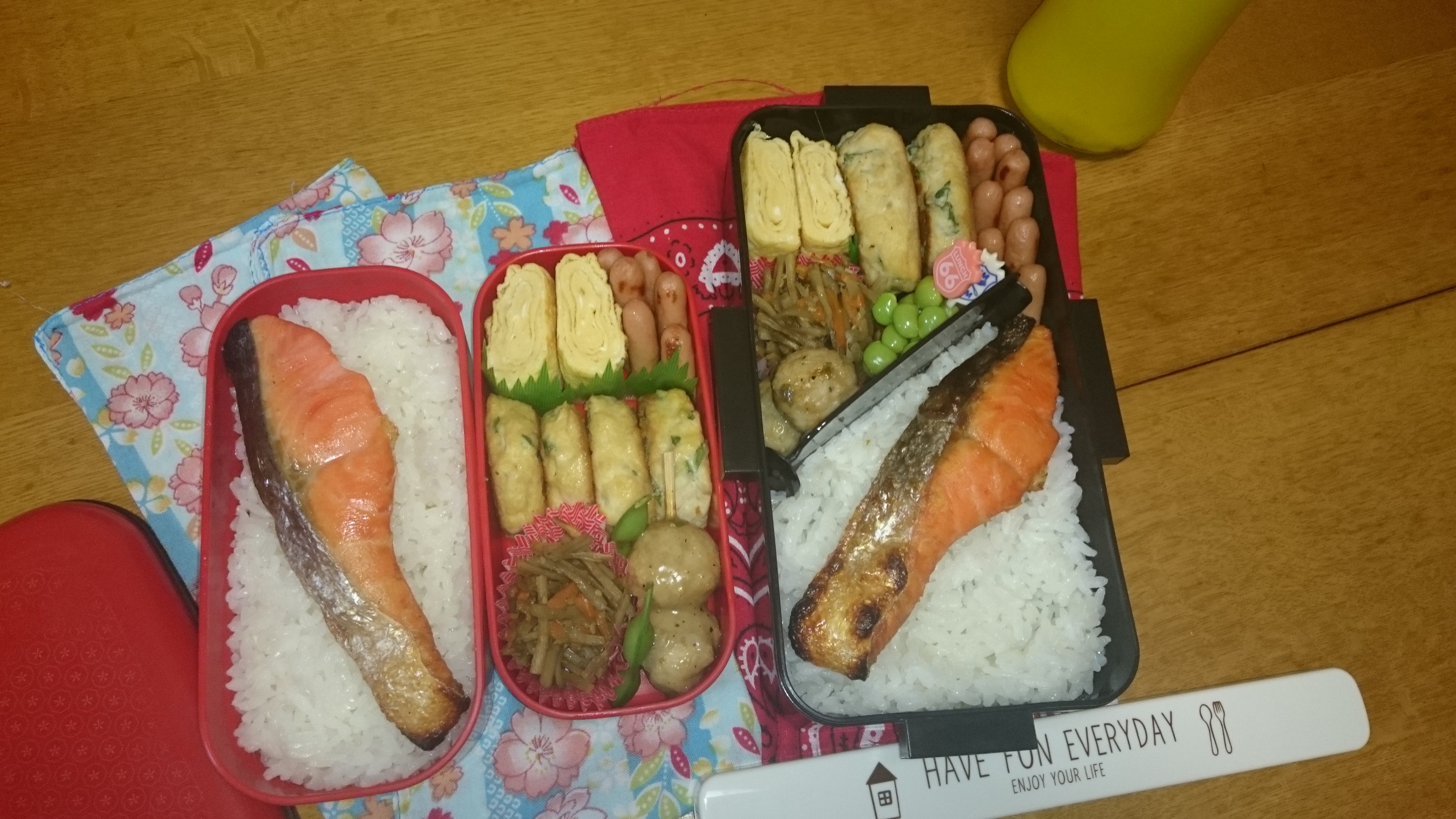 焼き鮭弁当