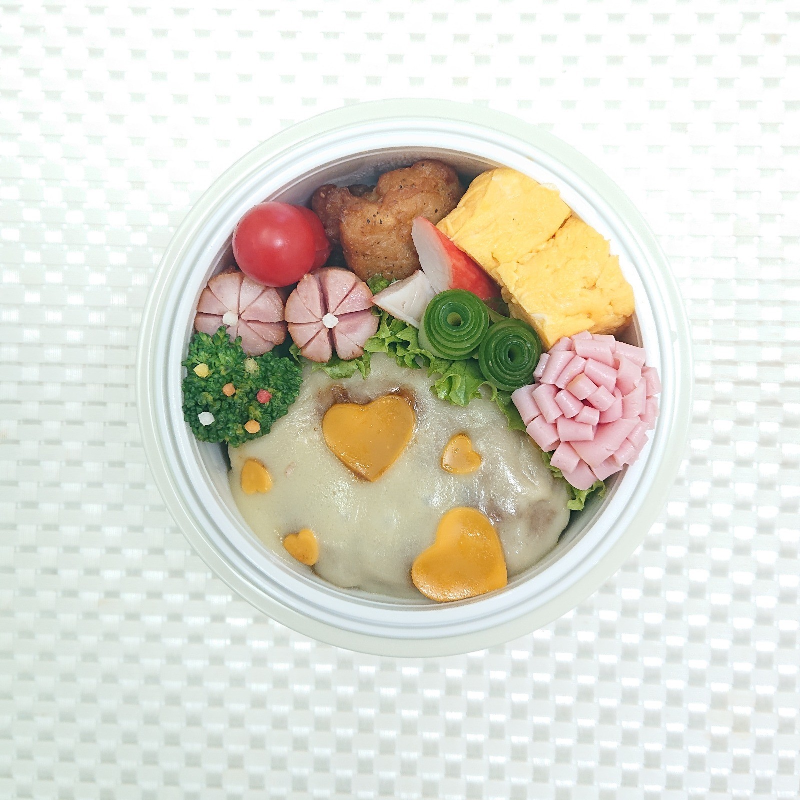 煮込みハンバーグwithチーズ