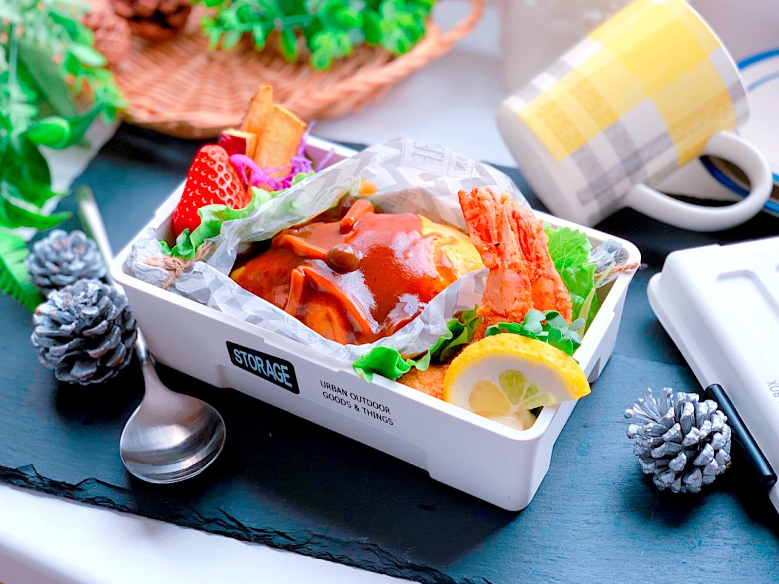 デミソースのオムライス弁当