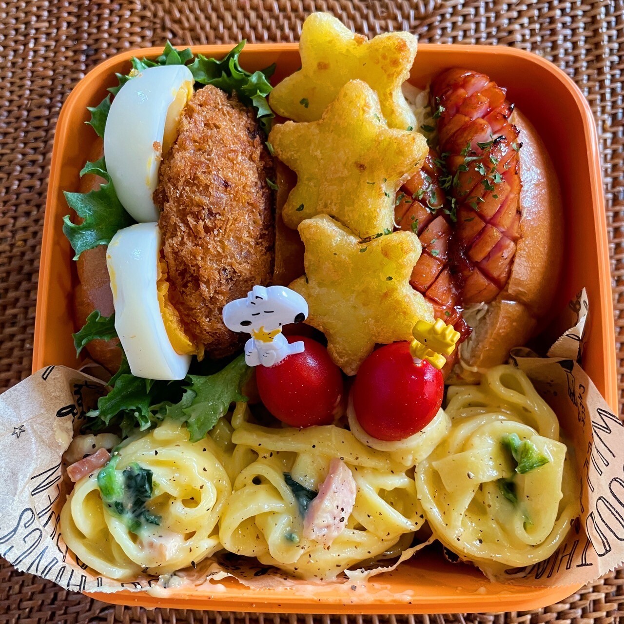 メンチカツサンドとホットドッグ