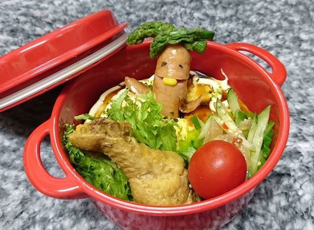 とんぺいやきからソーセー人