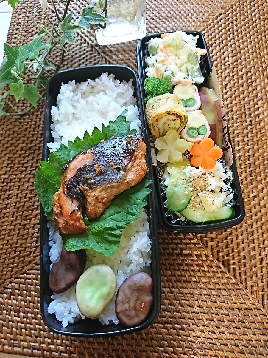 鮭の味噌ヨーグルト漬け弁当