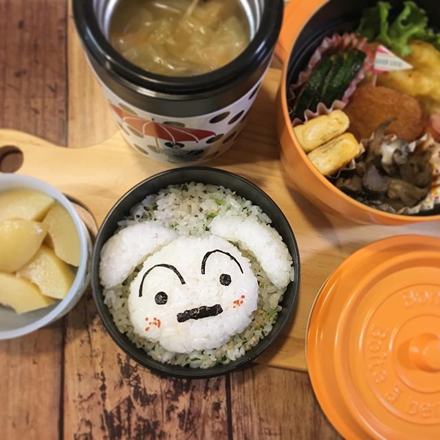 クレヨンしんちゃん シロ。