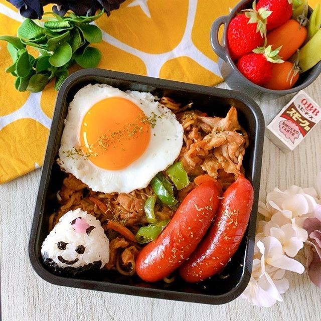 焼きそば弁当🥢