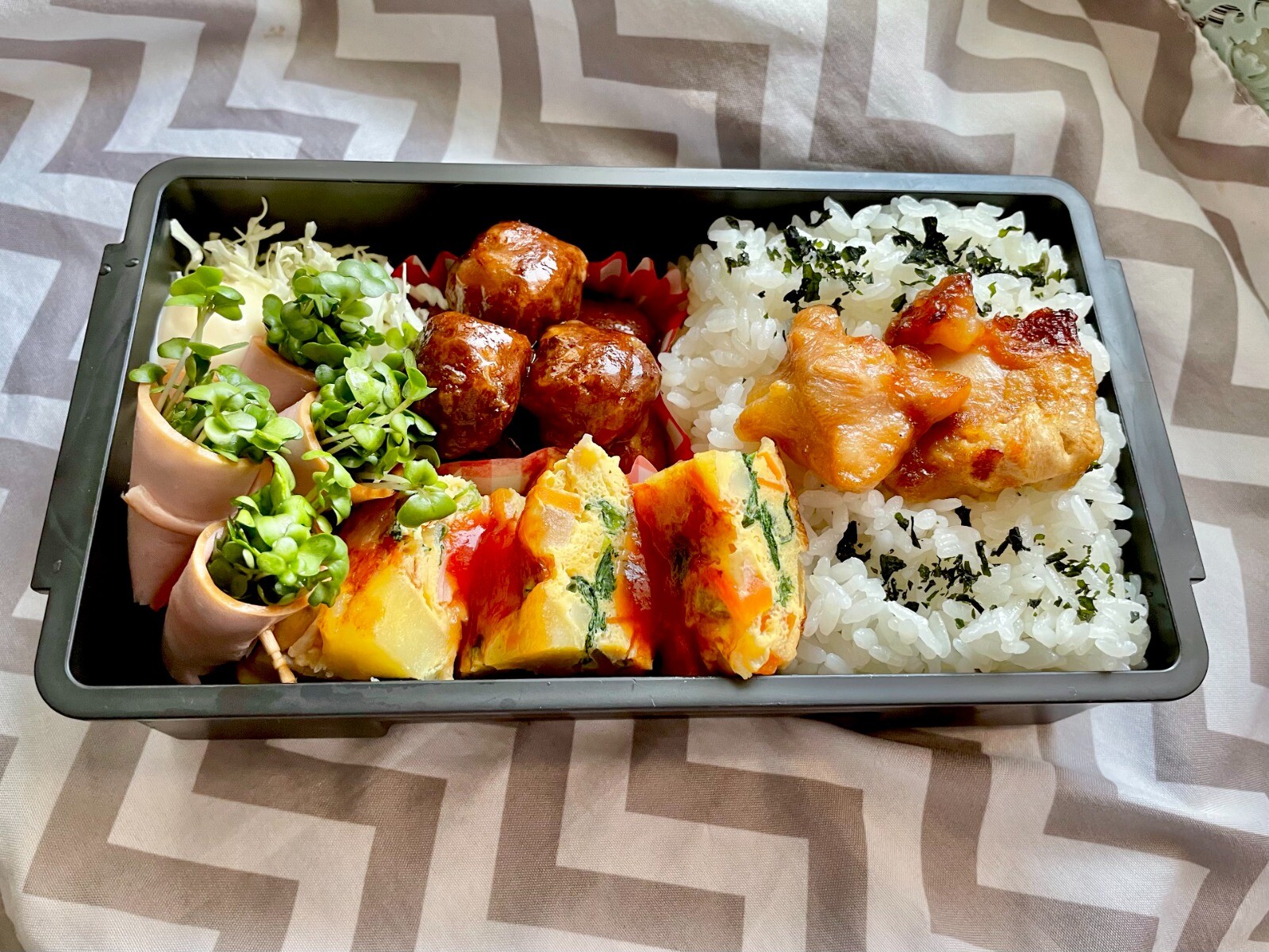 高1サッカー男子のモリモリ弁当