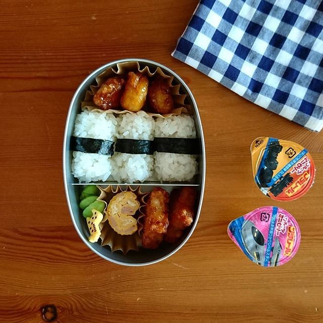 年少息子の俵おにぎり弁当