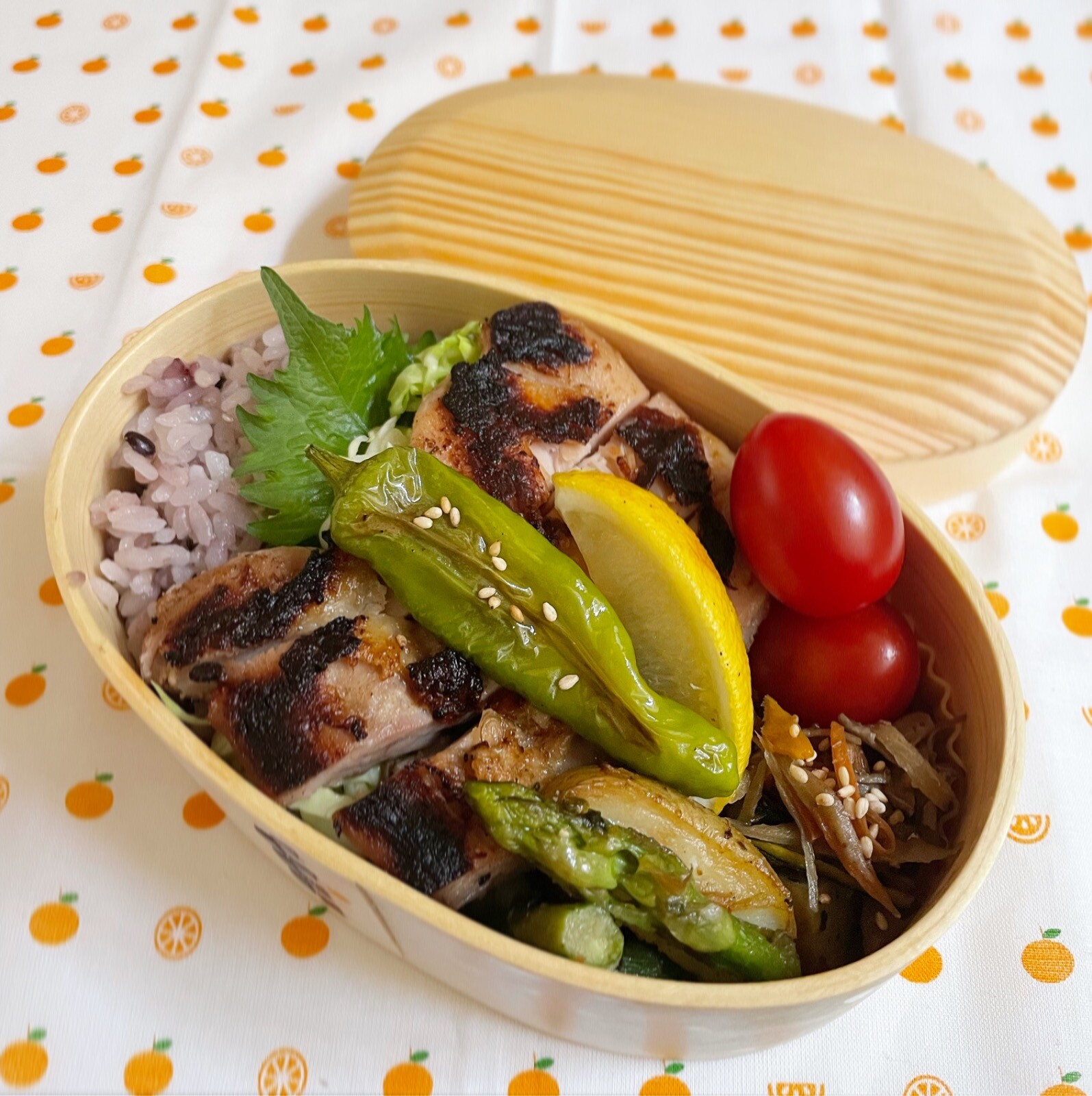 鶏肉の塩麹焼き弁当